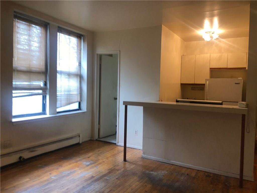153 Bay 26 Street - Photo 1