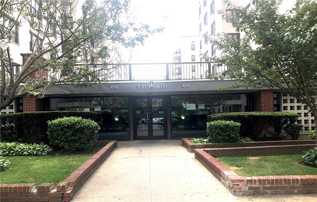 3080 Voorhies Avenue - Photo 1