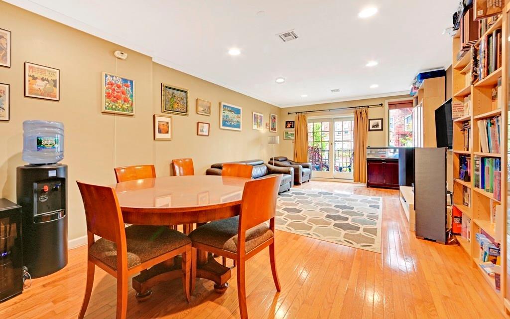 52 92 Street - Photo 1