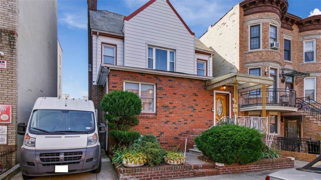 1730 61 Street - Photo 1