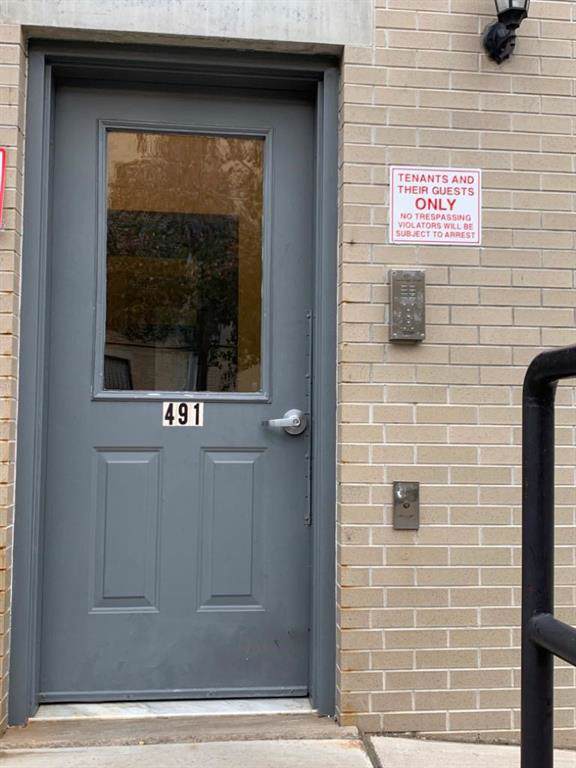 491 Bainbridge Street - Photo 1