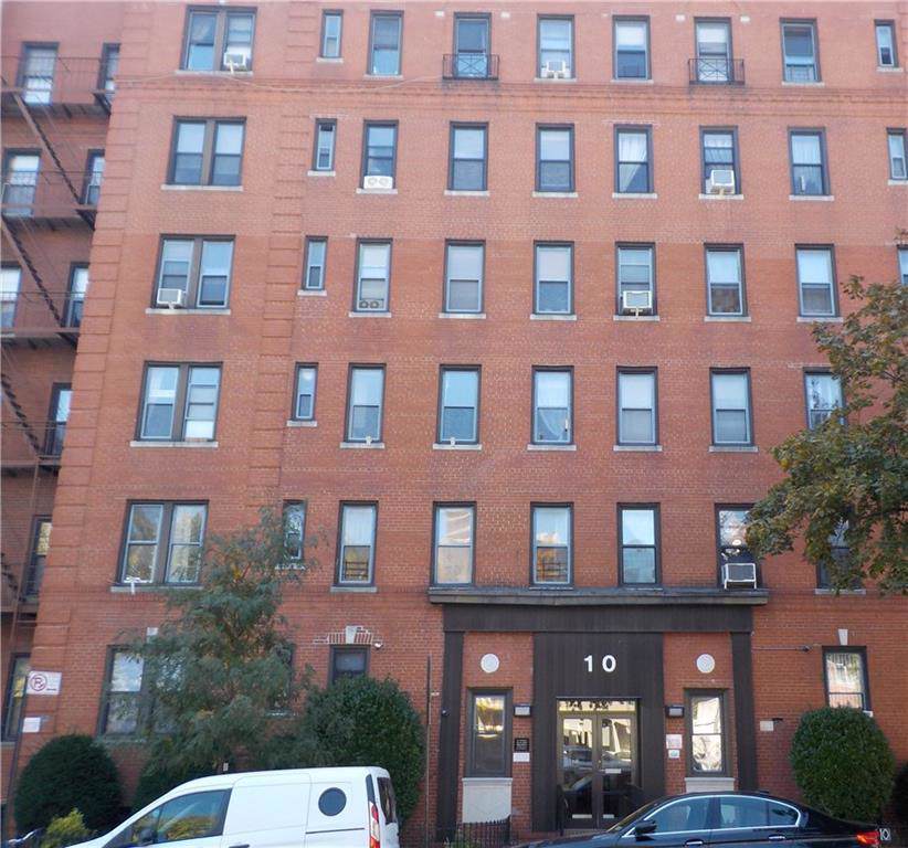 10 Avenue P - Photo 1