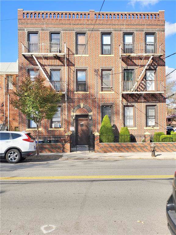 2821-2823 Avenue Z - Photo 1