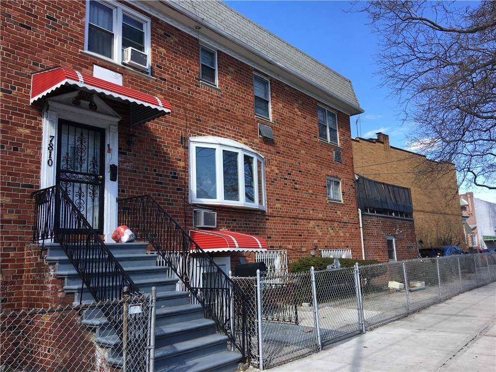 7810 7 Avenue - Photo 1
