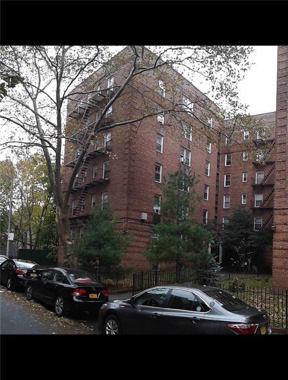 824 9 Street - Photo 1
