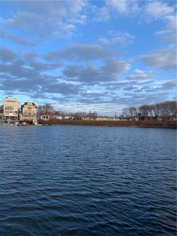 2657 66 Street - Photo 1