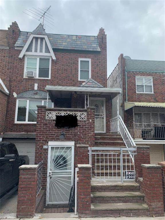1626 83 Street - Photo 1