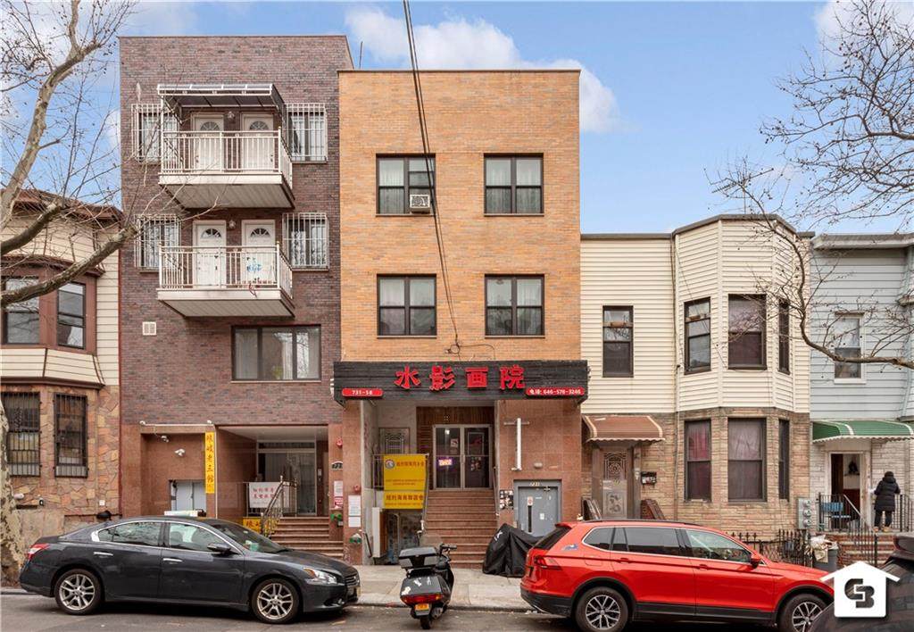 731 58 Street - Photo 1