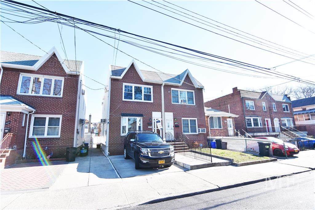 1863 38 Street - Photo 1