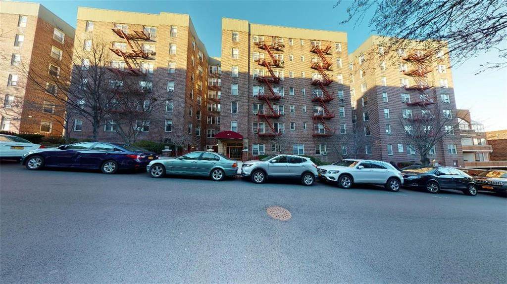 67-25 Clyde Street - Photo 1