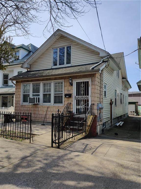 2748 21 Street - Photo 1
