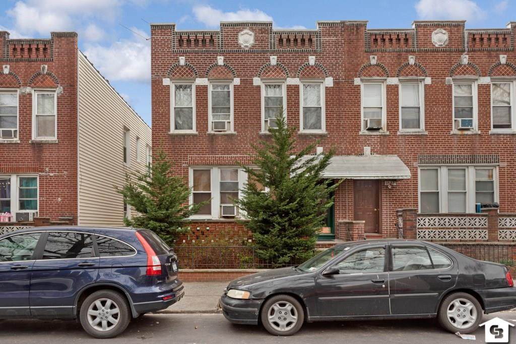 1534 10 Street - Photo 1