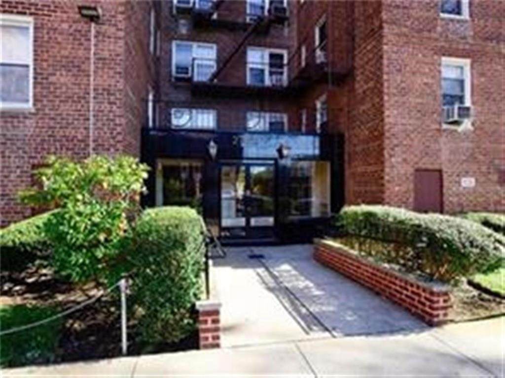2461 29 Street - Photo 1