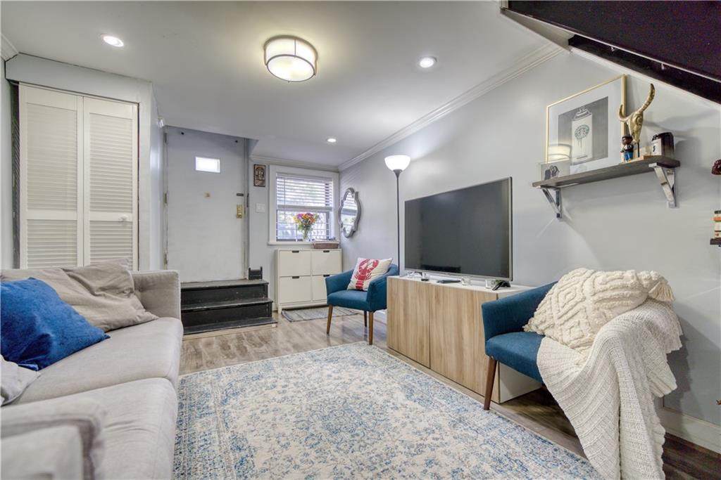 180 19 Street - Photo 1