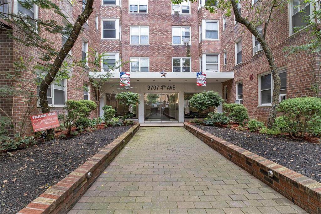 9707 4 Avenue - Photo 1