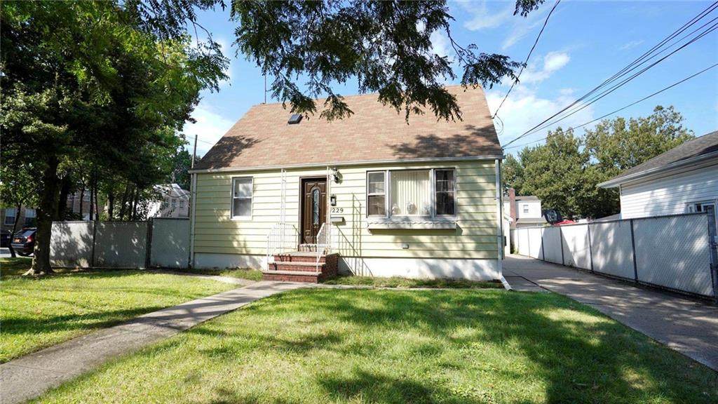 229 Burgher Avenue - Photo 1