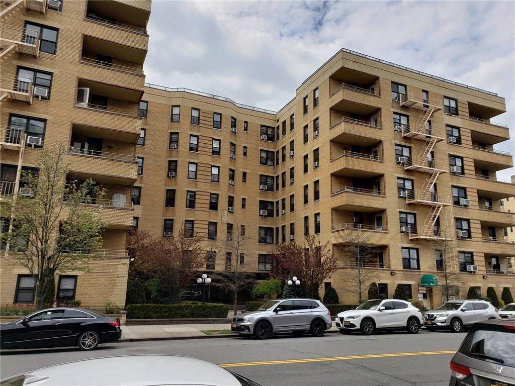 2 End Avenue - Photo 1