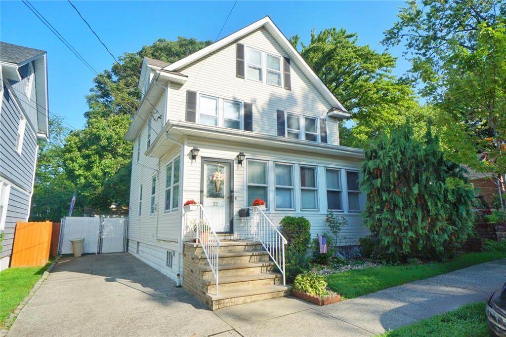 39 Dudley Avenue - Photo 1