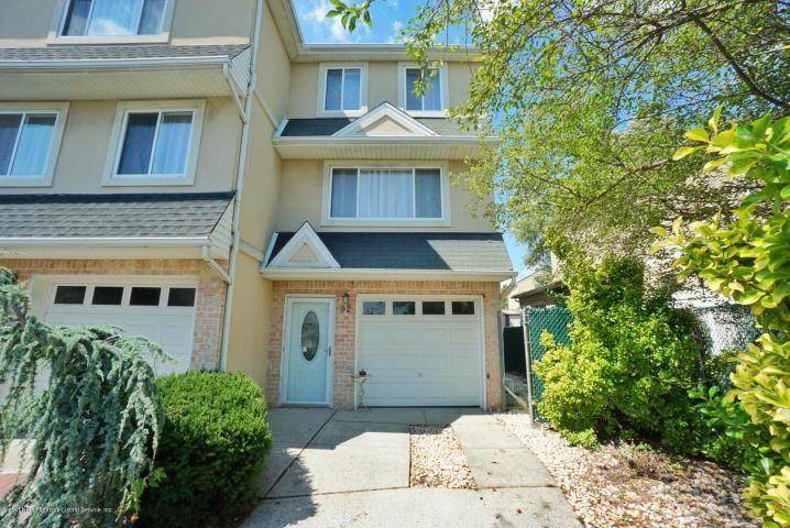 92 Seagate Court - Photo 1