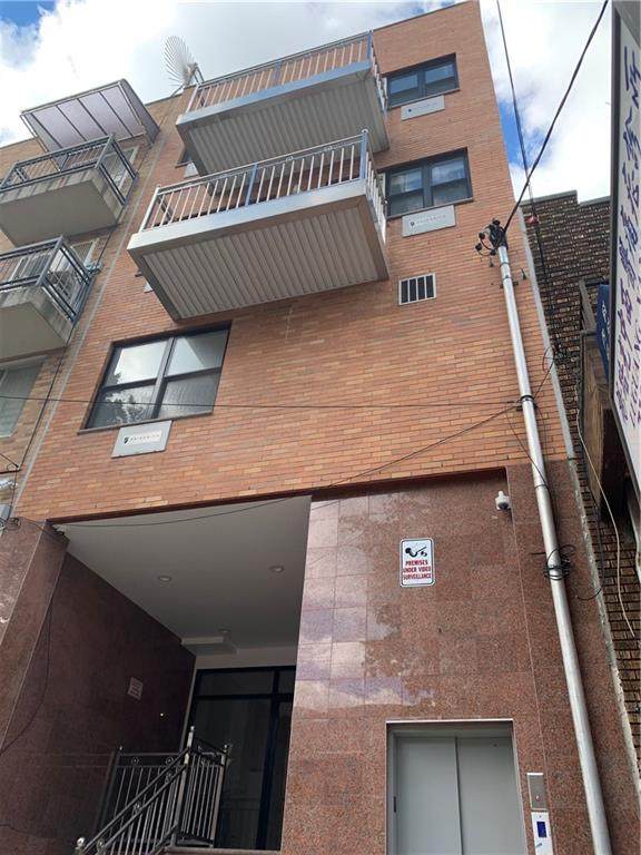 826 55 Street - Photo 1