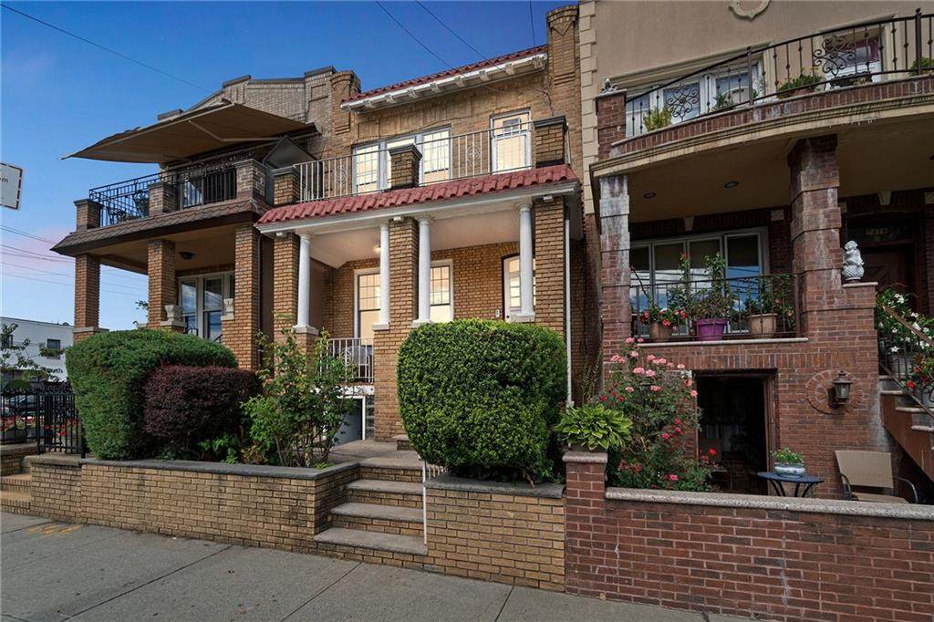 7418 10 Avenue - Photo 1