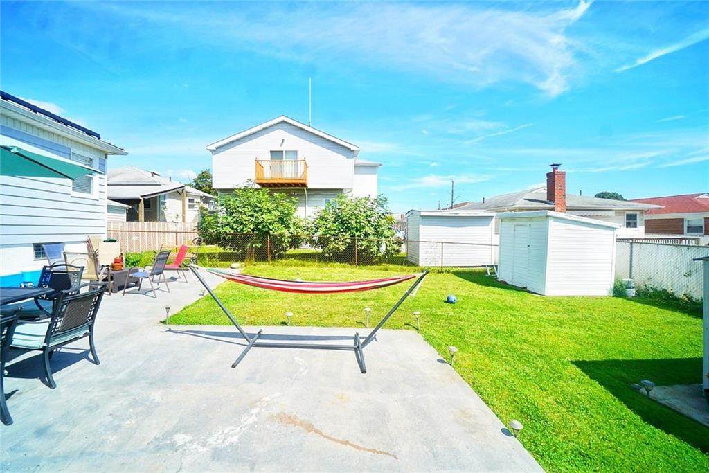 528 Mcclean Avenue - Photo 1