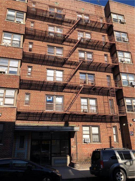 40-05 Ithaca Street - Photo 1
