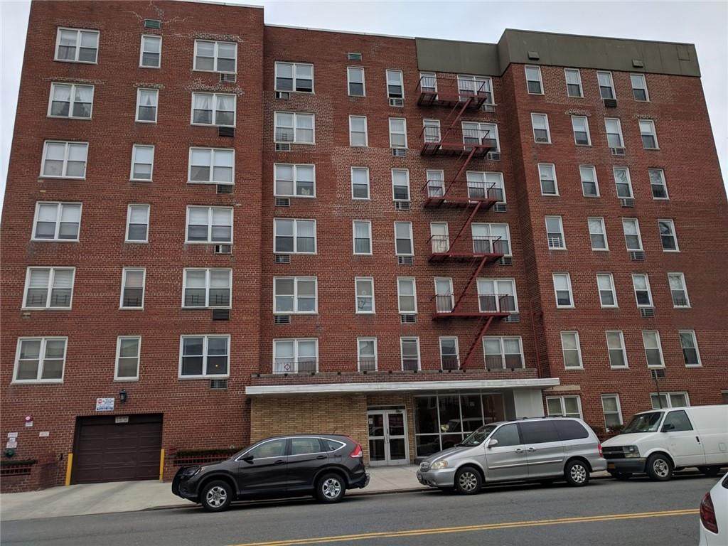 735 Avenue W - Photo 1