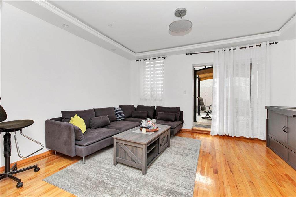 202 Quentin Road - Photo 1
