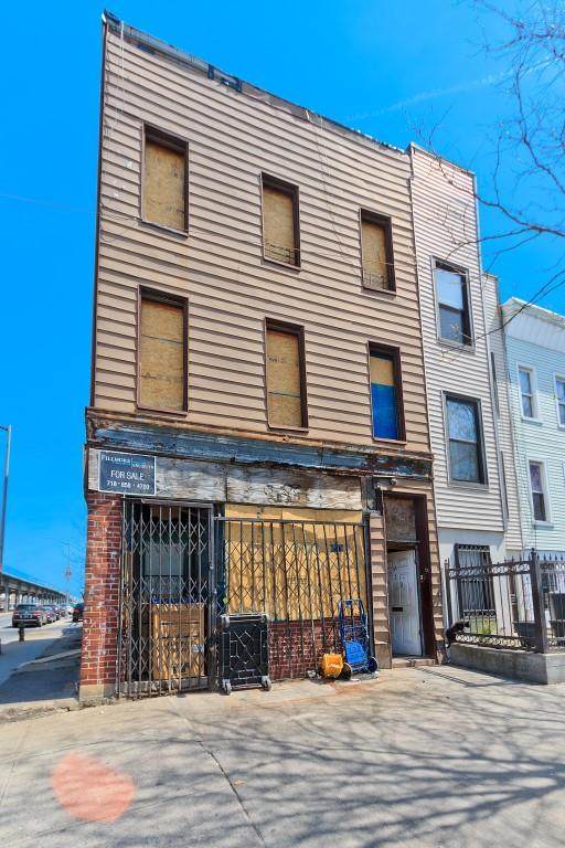 55 Buffalo Avenue - Photo 1