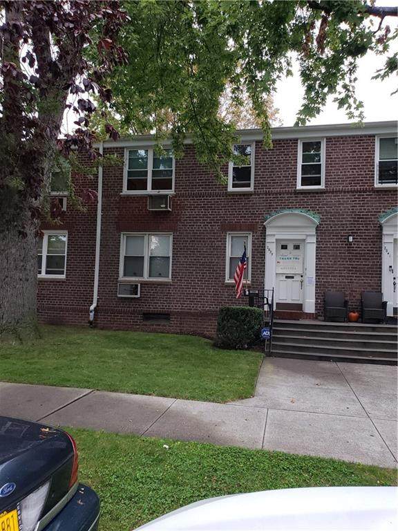 2039 57 Street - Photo 1