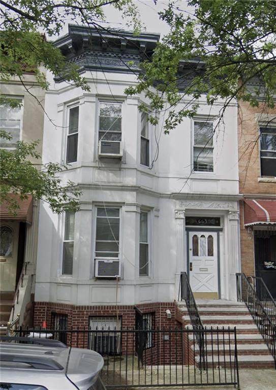 663 55 Street - Photo 1
