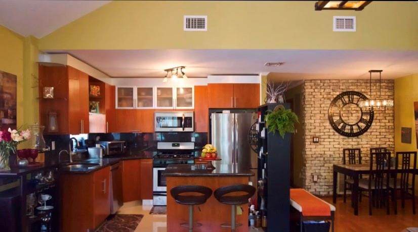 3182 Avenue V - Photo 1