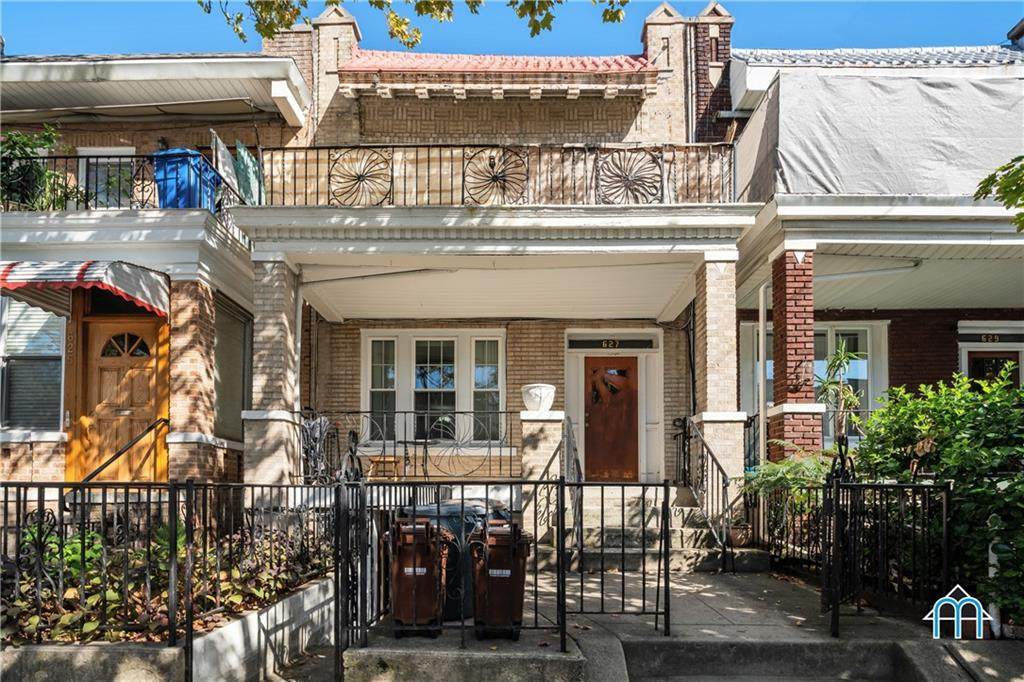 627 68 Street - Photo 1