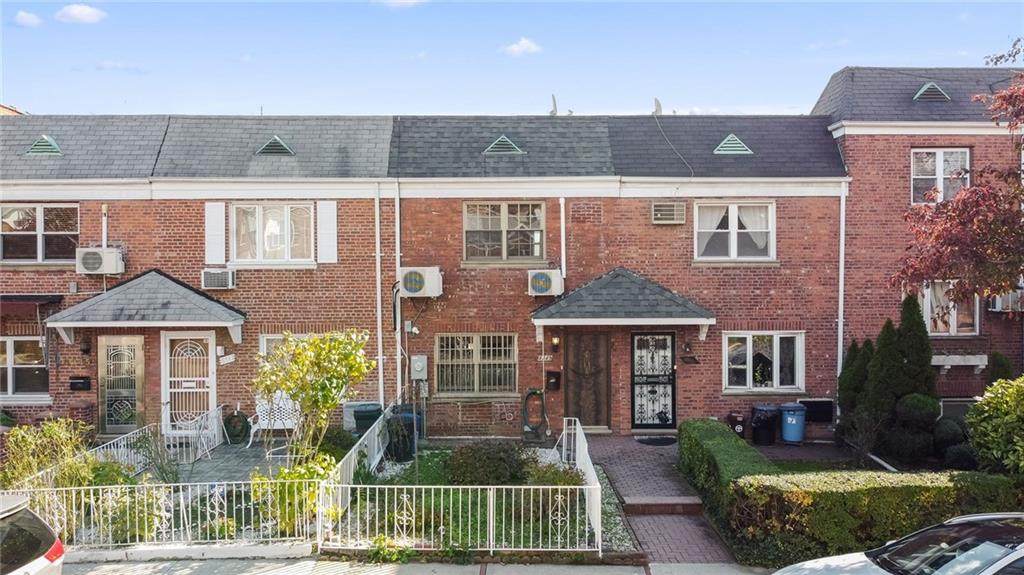 8849 18 Avenue - Photo 1