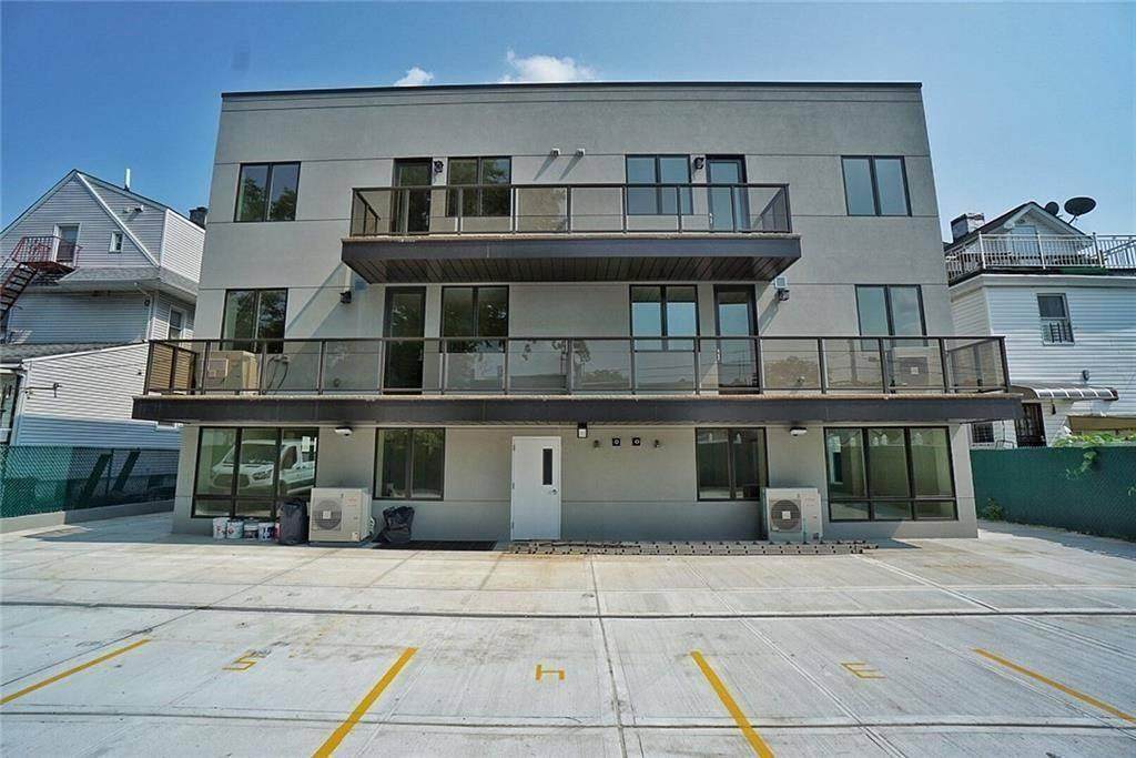 8794 17 Avenue - Photo 1