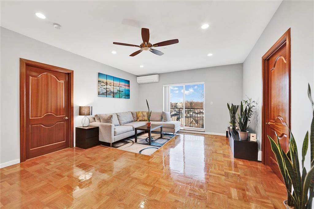 1633 6 Street - Photo 1