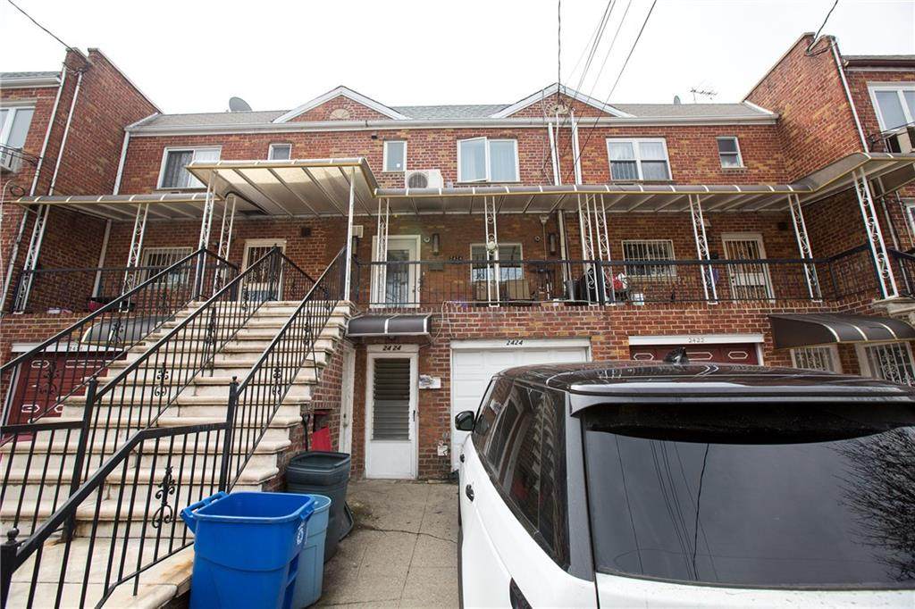 2424 14 Street - Photo 1