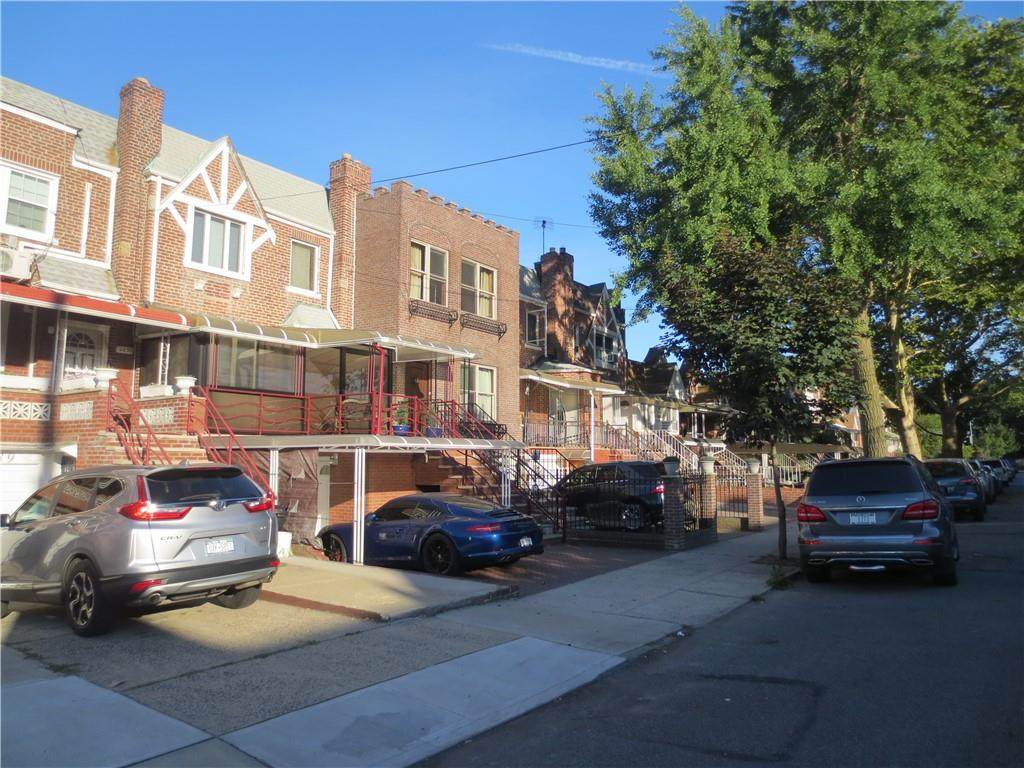 2643 Hubbard Street - Photo 1