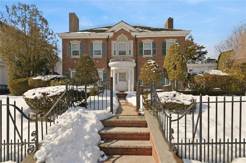 7600 Ridge Boulevard - Photo 1