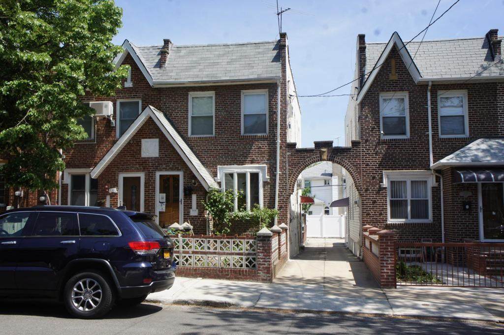 1133 76 Street - Photo 1