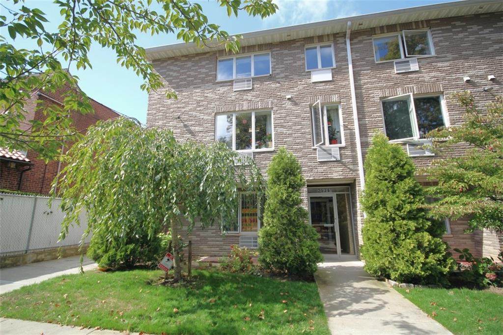 2536 1 Street - Photo 1