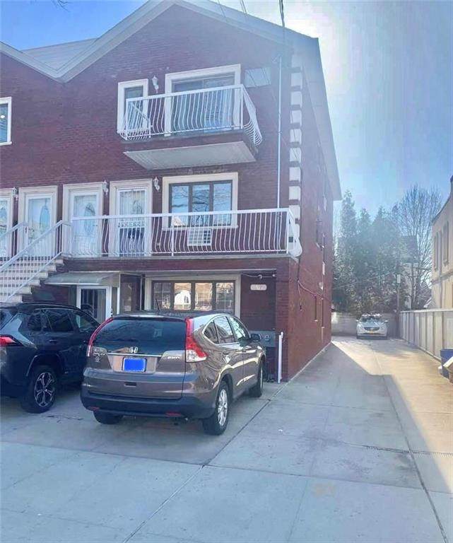 205 Bay 8 Street - Photo 1