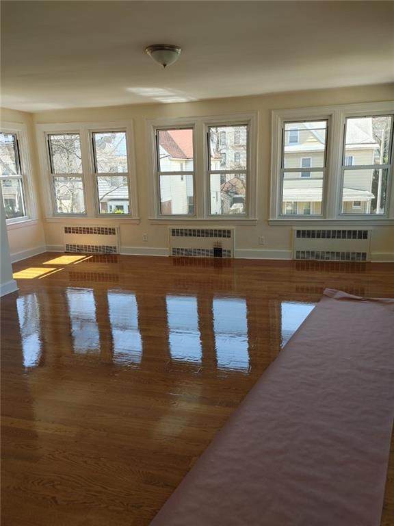 637 31 Street - Photo 1