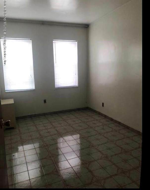 1422 2 Street - Photo 1
