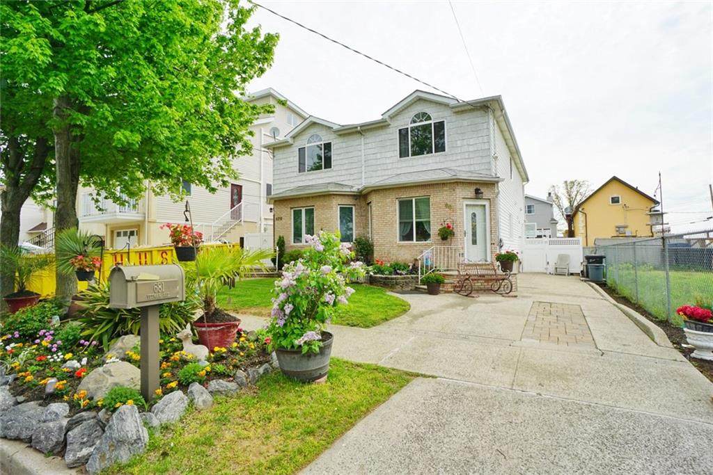681 Yetman Avenue - Photo 1