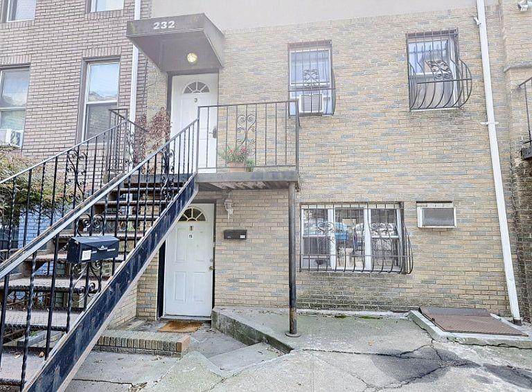 232 10th Street - Photo 1