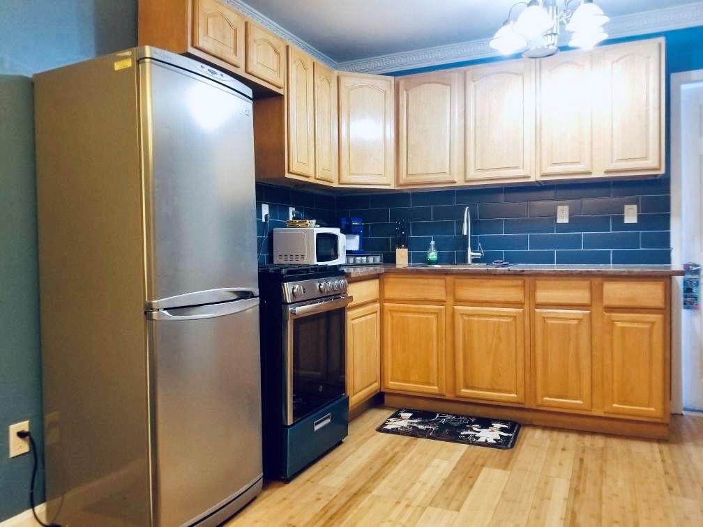 805 Greene Avenue - Photo 1