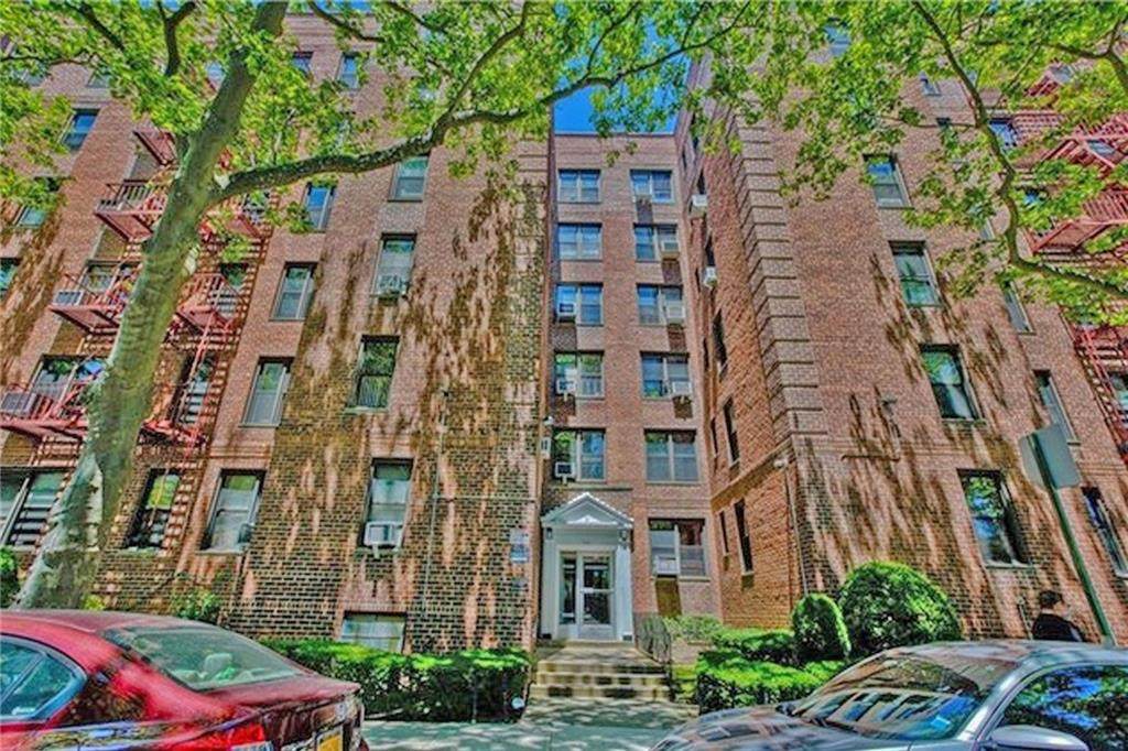 711 Montauk Court - Photo 1