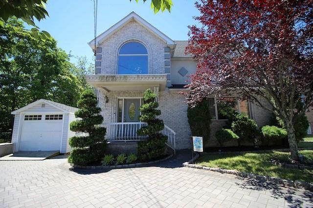 1460 Woodrow Road - Photo 1